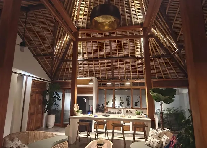 Griya Melati, Authentic Joglo 2br Private Pool In 3* ウブド