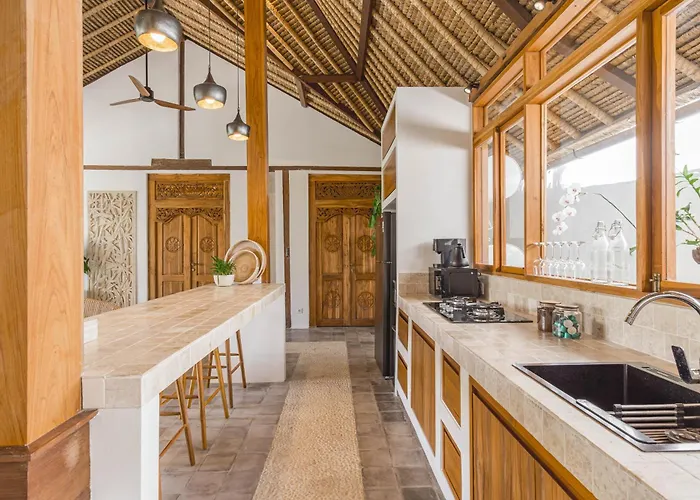 Griya Melati, Authentic Joglo 2br Private Pool In ゲストハウス ウブド