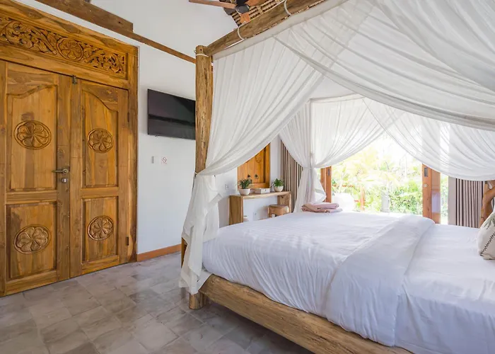 Griya Melati, Authentic Joglo 2br Private Pool In ゲストハウス