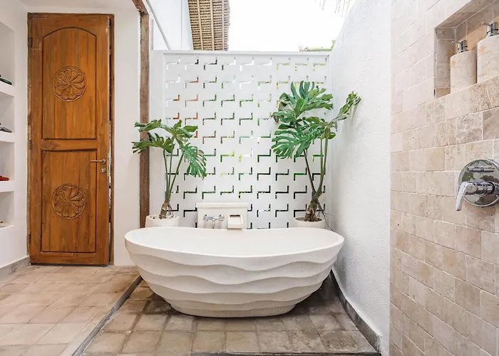 Griya Melati, Authentic Joglo 2br Private Pool In ゲストハウス ウブド