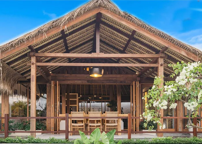 Griya Melati, Authentic Joglo 2br Private Pool In ゲストハウス